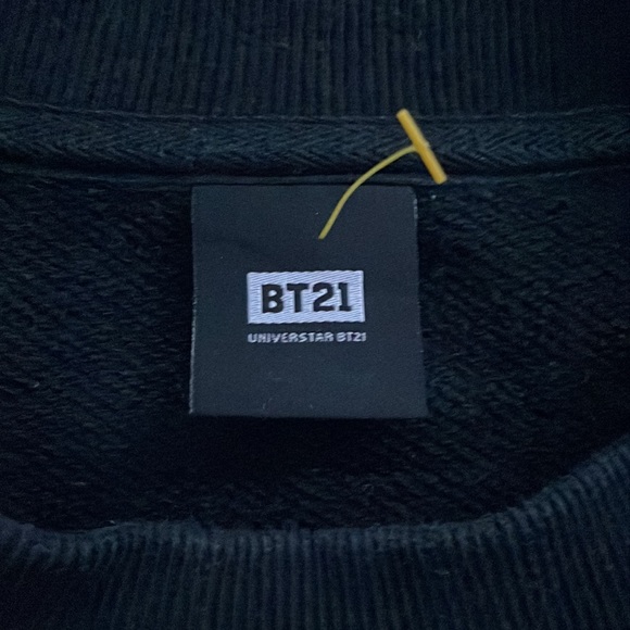 Vintage Black BT21 Graphic Crewneck - Picture 6 of 6